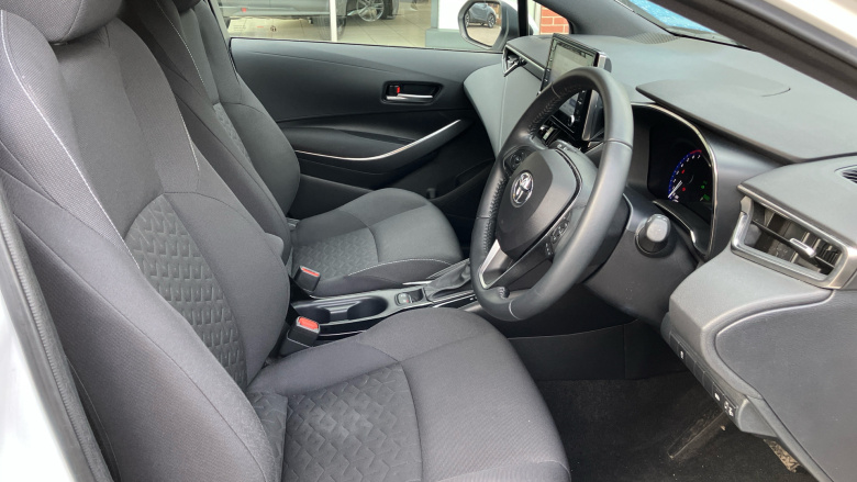 Toyota Corolla 1.8 VVT-i Hybrid Icon 5dr CVT Hybrid Hatchback